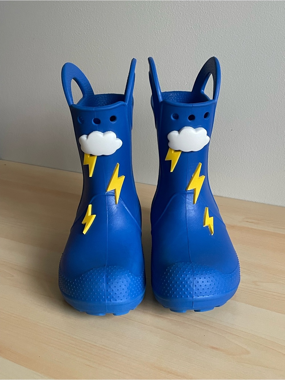 CROCS Kids Blue Rain Boots with Yellow Lightning Accents - Picture 2 of 3